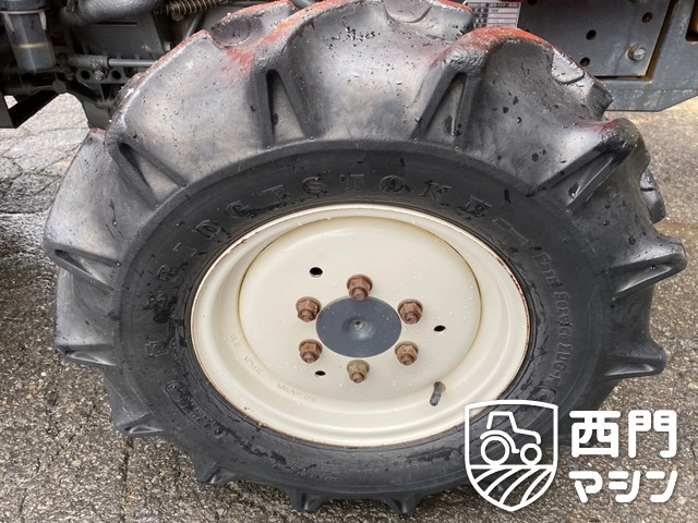 西門マシン 【 ( トラクター 日立 ) 】 中古トラクター・中古